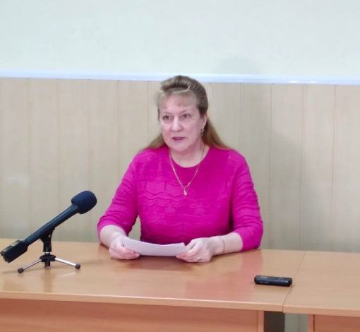 Представитель управления соцполитики №2 Надежда Пайвина рассказала о продлении срока перехода на ЕСК “Уралочка”.